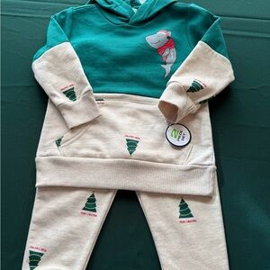 NWT Boy’s Two Piece Christmas Outfit